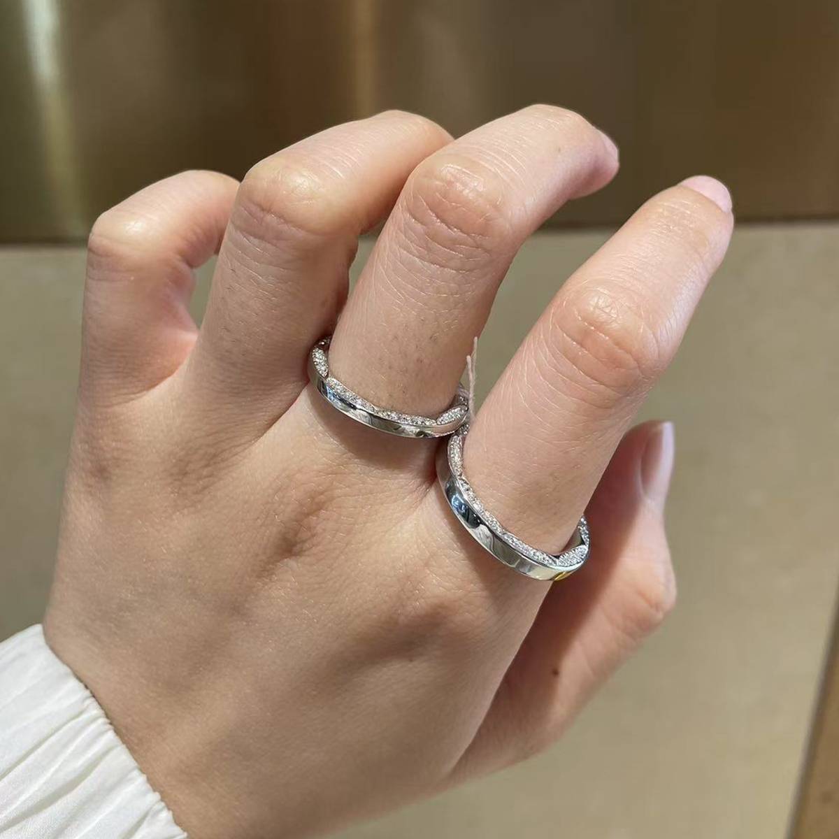 S925银镀白金情侣对戒定制选款副石莫桑钻1.32ct